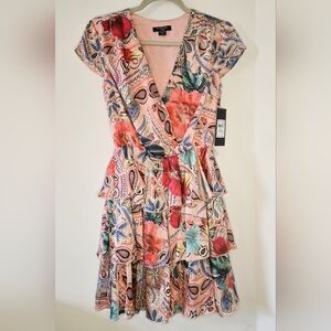 GUESS By Marciano Amazonia Daydream Floral V-Neck Ruffles Mini Dress NWT, Size 2